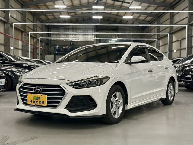 HYUNDAI現代 ELANTRA  第1張相片