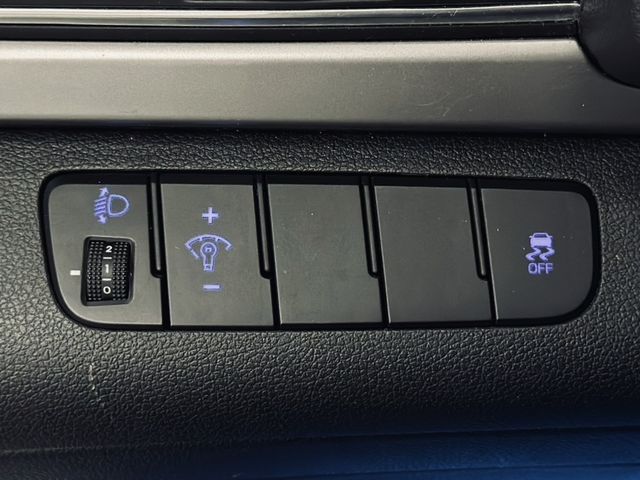 HYUNDAI現代 ELANTRA  第29張相片