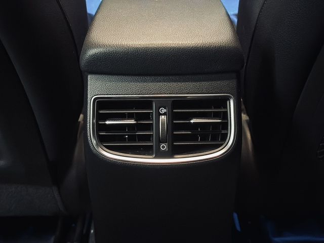 HYUNDAI現代 ELANTRA  第35張相片