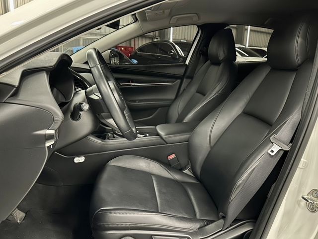 MAZDA馬自達 MAZDA 3  第13張相片