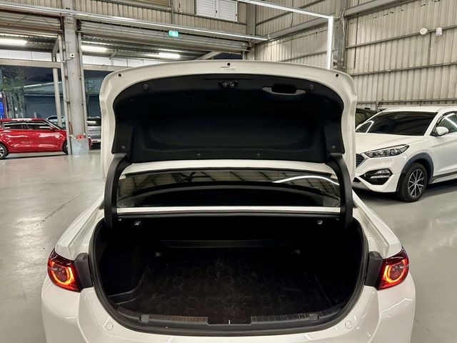 MAZDA馬自達 MAZDA 3  第37張相片