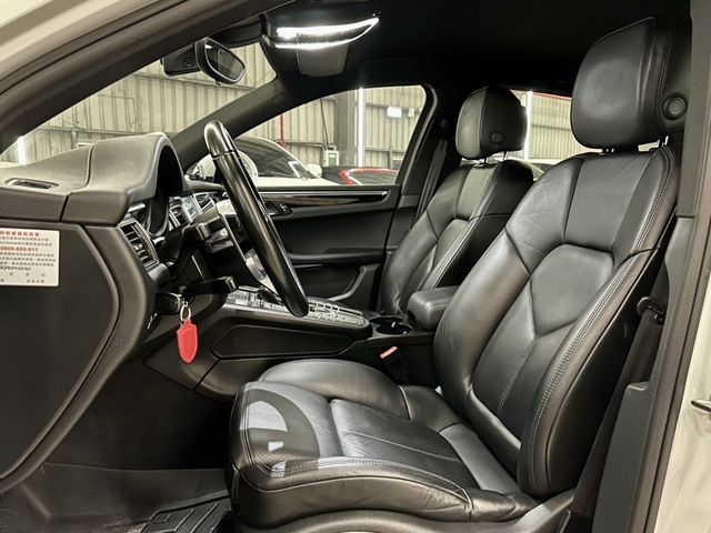 PORSCHE保時捷 MACAN S  第13張相片