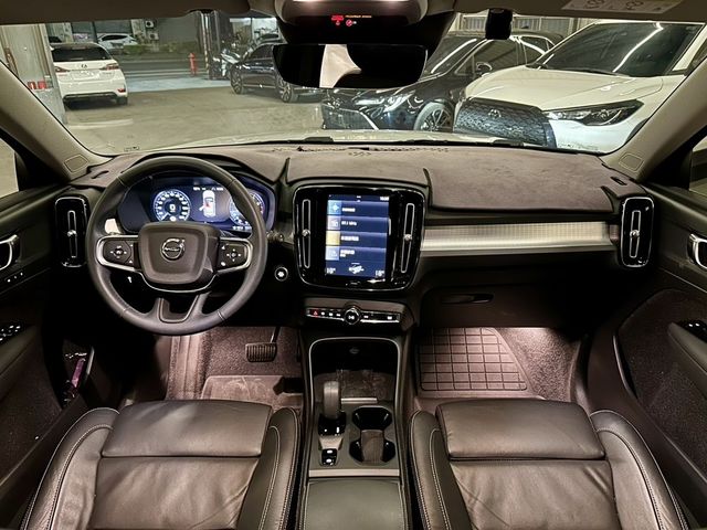 VOLVO富豪 XC40  第19張相片