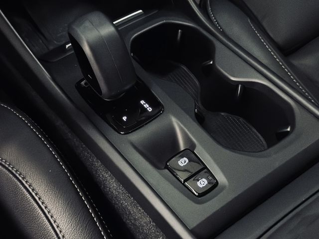 VOLVO富豪 XC40  第25張相片