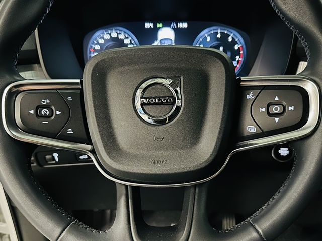 VOLVO富豪 XC40  第27張相片