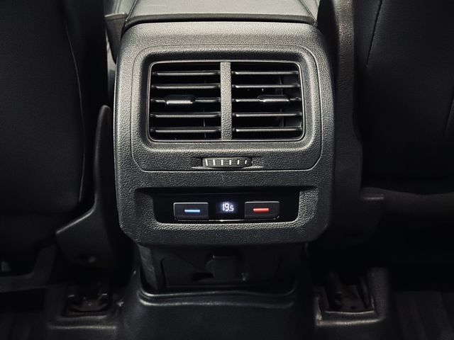 VOLKSWAGEN福斯 TOURAN  第35張相片