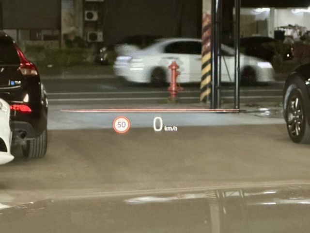 BMW寶馬 I4 EDRIVE40  第17張相片