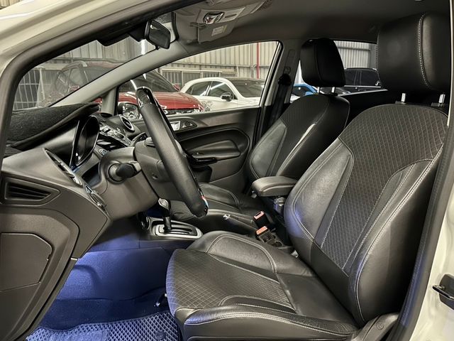FORD福特 FIESTA  第7張相片
