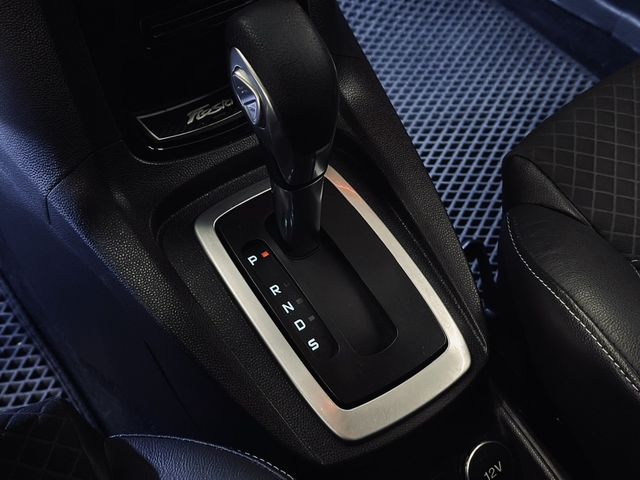 FORD福特 FIESTA  第14張相片