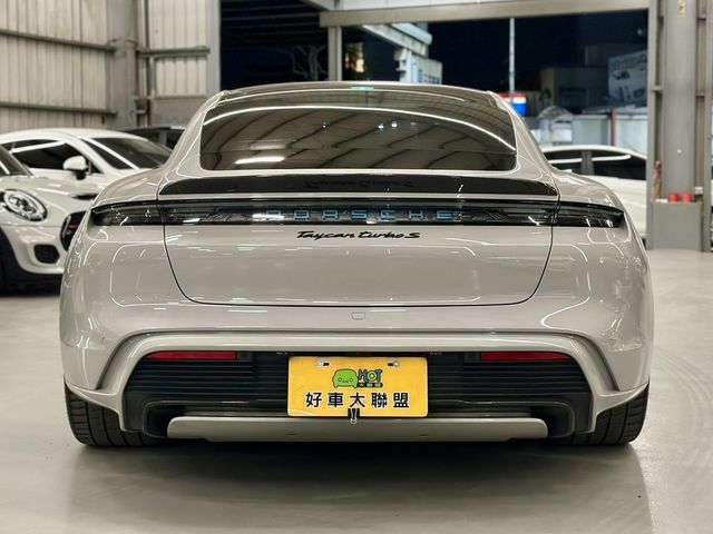 PORSCHE保時捷 TAYCAN  第4張相片