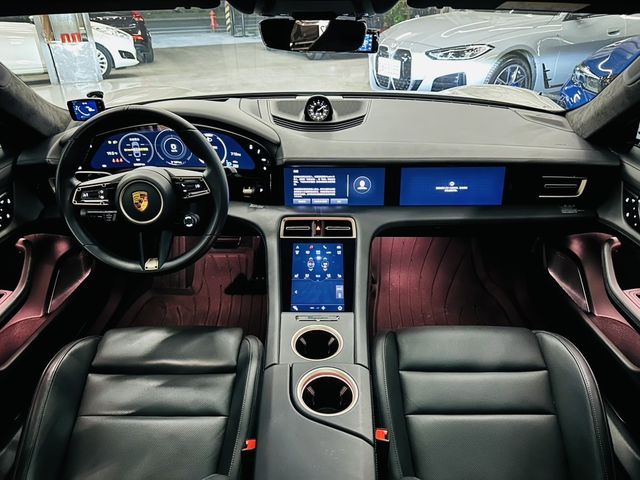 PORSCHE保時捷 TAYCAN  第10張相片