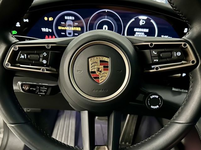 PORSCHE保時捷 TAYCAN  第14張相片