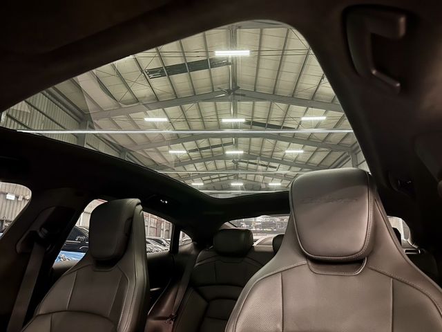 PORSCHE保時捷 TAYCAN  第17張相片