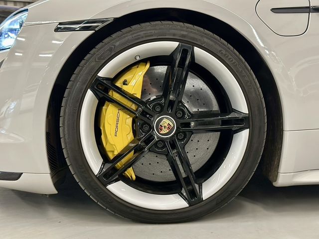 PORSCHE保時捷 TAYCAN  第18張相片