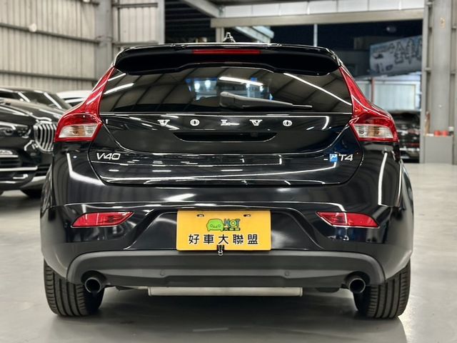 VOLVO富豪 V40  第4張相片