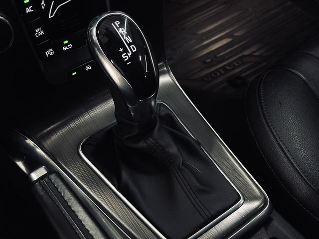 VOLVO富豪 V40  第13張相片