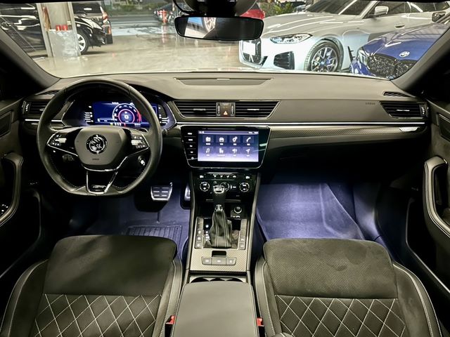 SKODA司科達 SUPERB COMBI  第9張相片