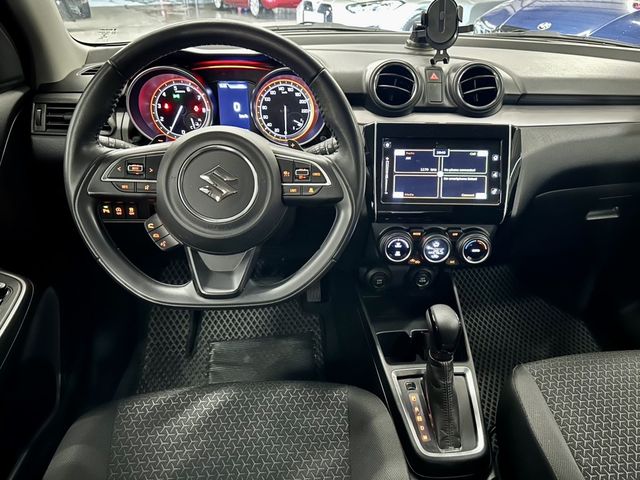 SUZUKI鈴木 SWIFT  第9張相片
