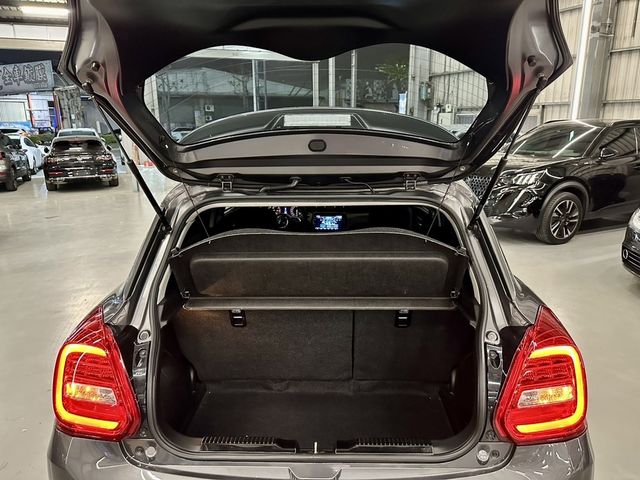 SUZUKI鈴木 SWIFT  第17張相片