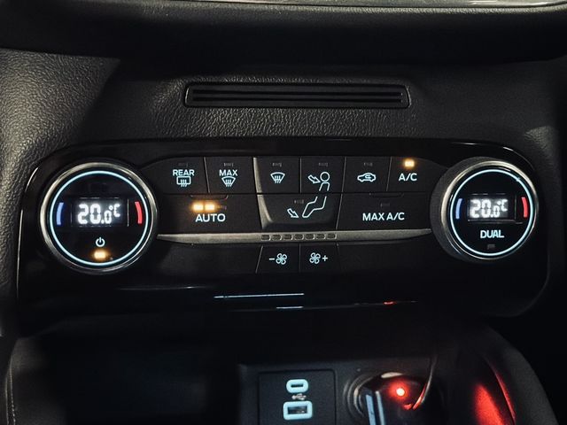 FORD福特 KUGA  第12張相片