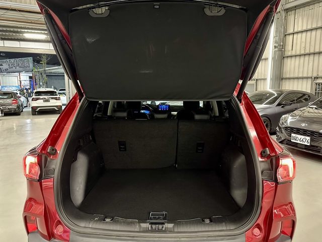 FORD福特 KUGA  第19張相片