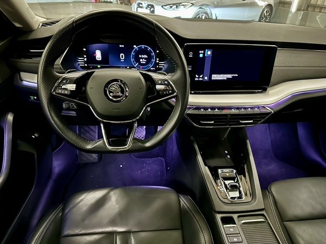 SKODA司科達 OCTAVIA COMBI  第9張相片