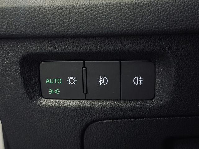 SKODA司科達 OCTAVIA COMBI  第15張相片