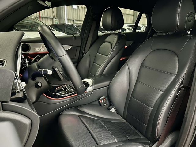 M-BENZ賓士 GLC200  第7張相片