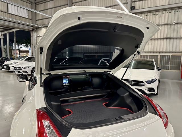 NISSAN日產 370Z  第18張相片