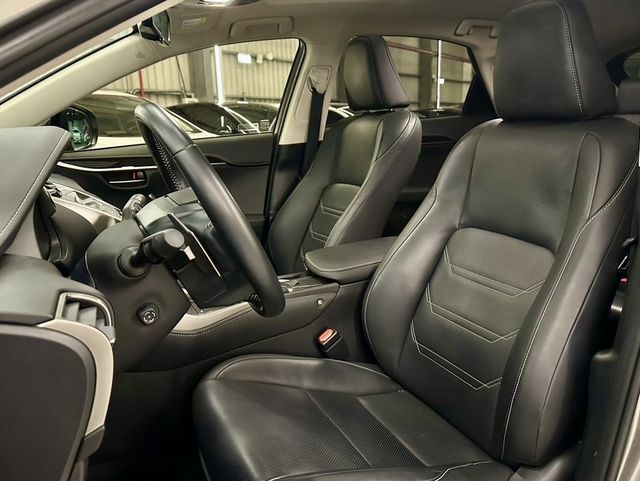 LEXUS凌志 NX300H  第7張相片