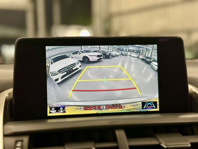 LEXUS凌志 NX300H  第11張相片