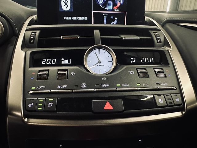 LEXUS凌志 NX300H  第12張相片