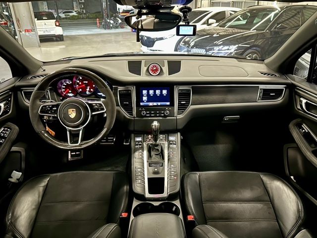 PORSCHE保時捷 MACAN GTS  第10張相片