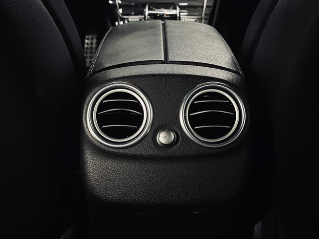 M-BENZ賓士 C250  第16張相片