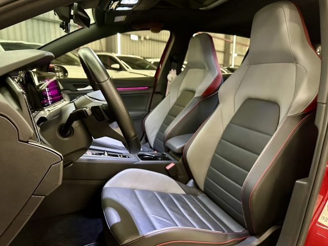 VOLKSWAGEN福斯 GOLF GTI  第7張相片