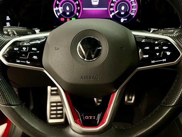VOLKSWAGEN福斯 GOLF GTI  第15張相片