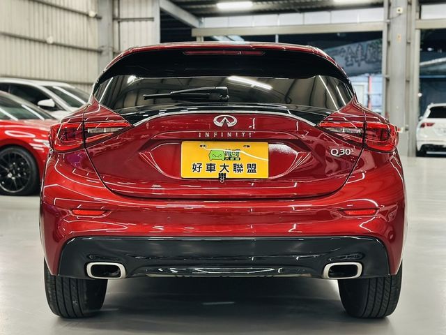 INFINITI無限 Q30  第4張相片