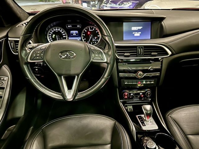 INFINITI無限 Q30  第9張相片