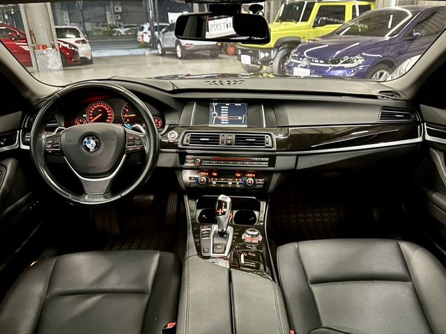 BMW寶馬 520I  第10張相片