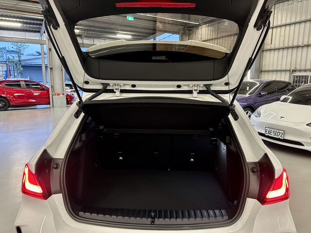 BMW寶馬 118I  第19張相片