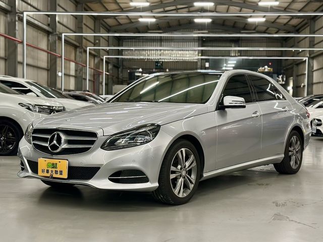 M-BENZ賓士 E200  第1張相片