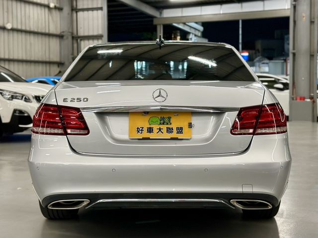 M-BENZ賓士 E200  第4張相片