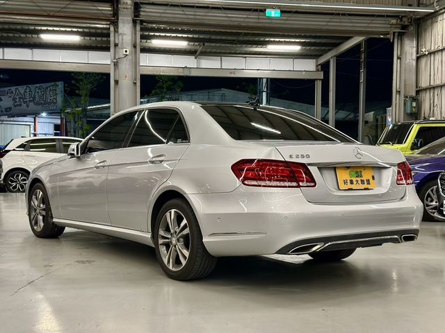 M-BENZ賓士 E200  第6張相片