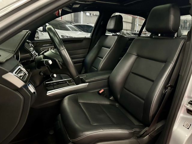 M-BENZ賓士 E200  第7張相片