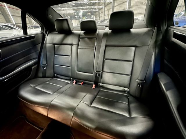 M-BENZ賓士 E200  第8張相片