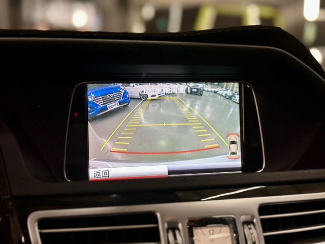M-BENZ賓士 E200  第11張相片
