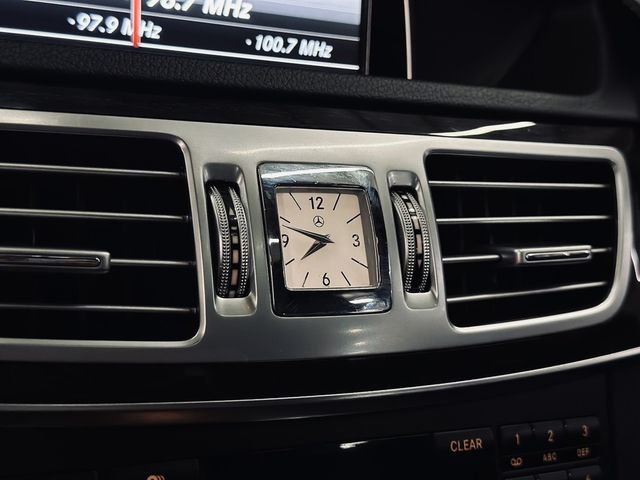 M-BENZ賓士 E200  第15張相片