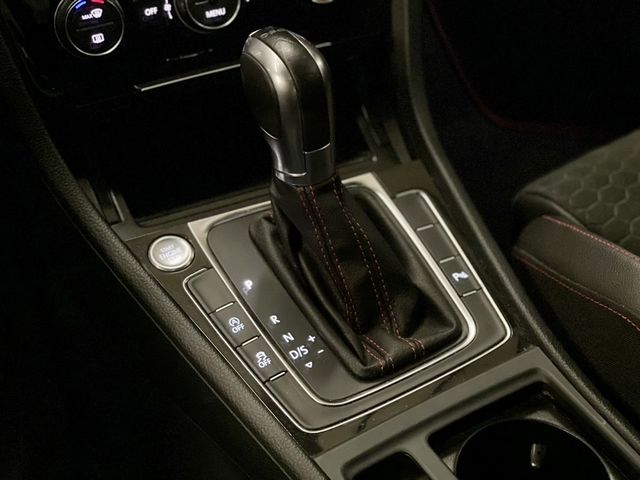 VOLKSWAGEN福斯 GOLF GTI  第13張相片