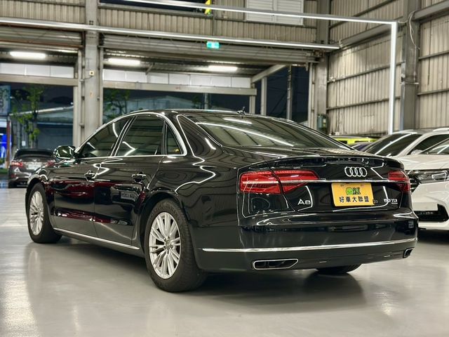 AUDI奧迪 A8  第6張相片