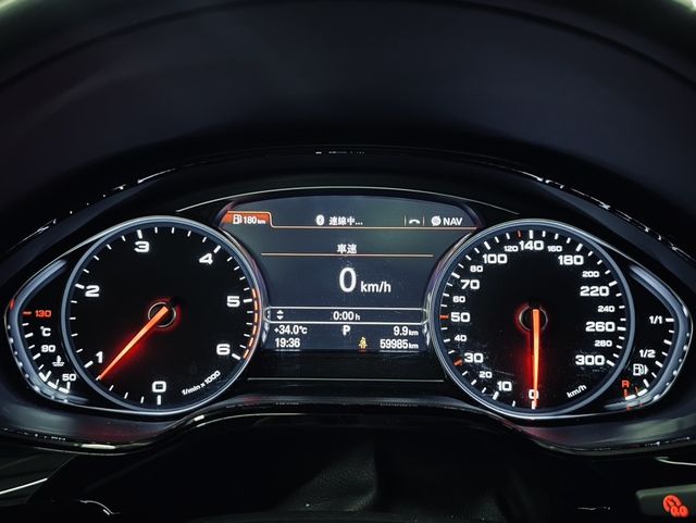 AUDI奧迪 A8  第20張相片